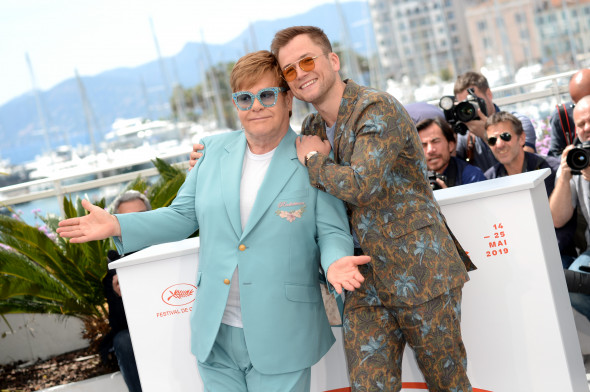 Elton John si Taron Egerton la Cannes