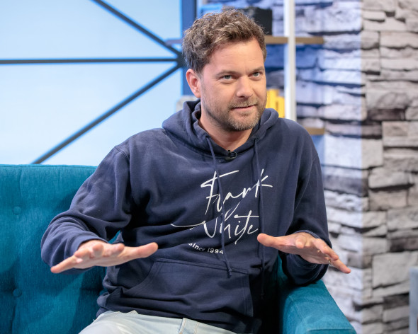 Joshua Jackson Visits The IMDb Show