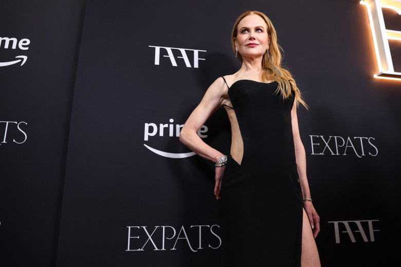 Nicole Kidman, fabuloasă într-o rochie cu spatele gol (15)