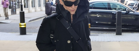 *EXCLUSIVE* The American Actress Sarah Jessica Parker goes incognito stepping out at the BBC Studios in London.