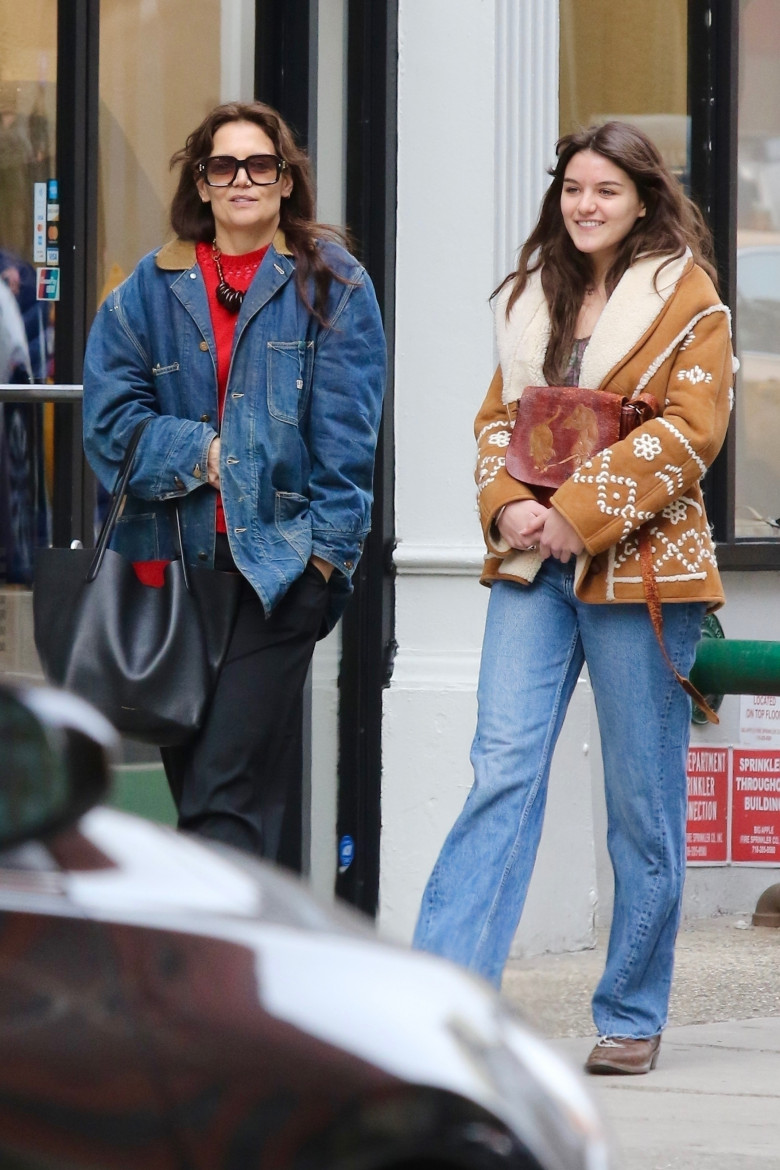 *EXCLUSIVE* Katie Holmes and Suri Cruise take a walk through Manhattan’s SoHo neighborhood