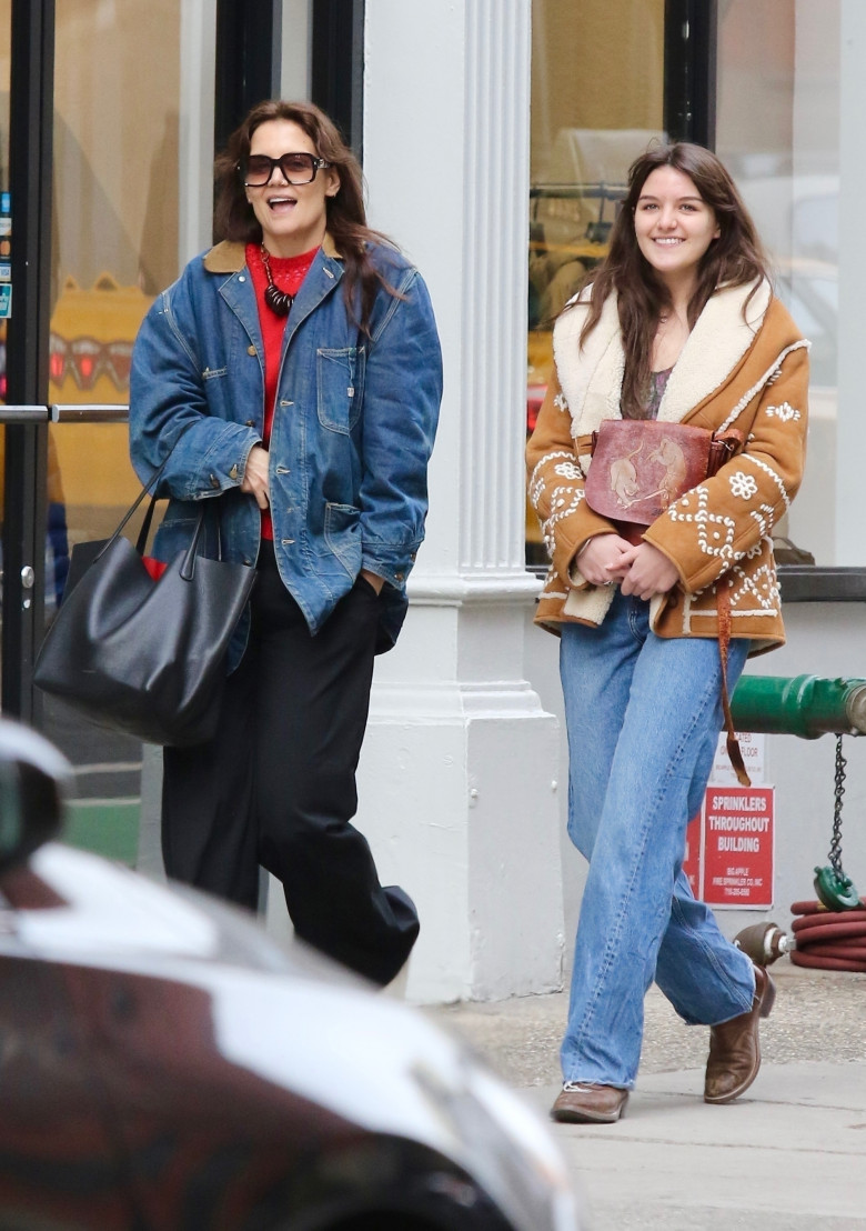 *EXCLUSIVE* Katie Holmes and Suri Cruise take a walk through Manhattan’s SoHo neighborhood