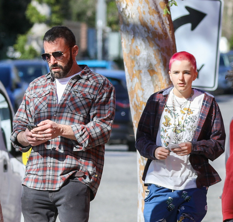 Ben Affleck's daughter Seraphina has new punk pink hairdo