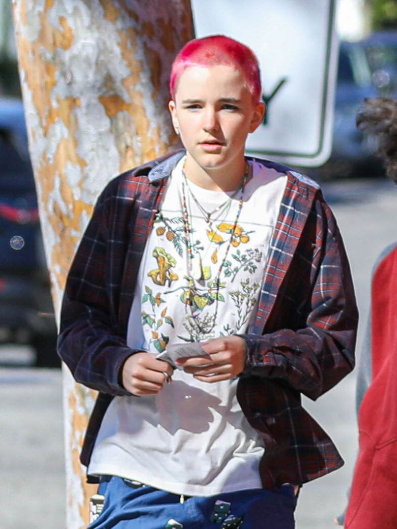 Ben Affleck's daughter Seraphina has new punk pink hairdo