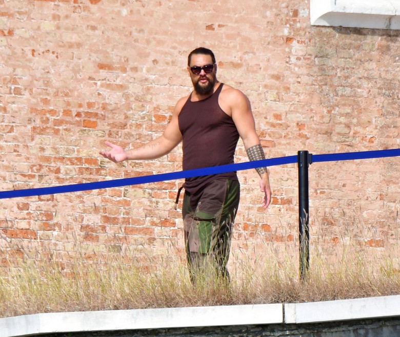 Israeli actress Gal Gadot and American actor Jason Momoa along with American actor Oscar Isaac seen filming all action-packed scenes in Venice on the set of "In the Hand of Dante" by Julian Schnabel. PICS TAKEN: Oct 7th, 2023