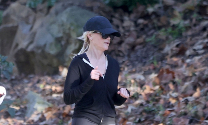 *EXCLUSIVE* Reese Witherspoon takes morning jog