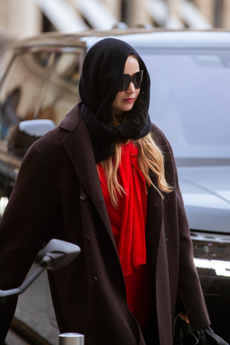Jennifer Lawrence Arriving At Ritz Paris This Afternoon - 28th Feb 2024