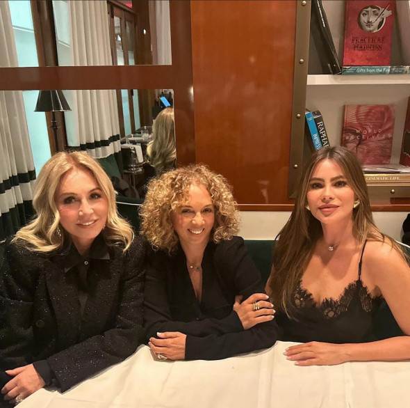 Sofia Vergara, Charlene Roxborough și Anastasia Soare/ Foto: Instagram
