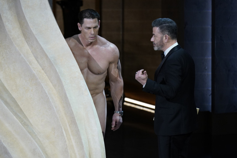 John Cena apare complet dezbrăcat pe scena de la Premiile Oscar 2024/ Profimedia