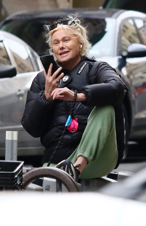 *EXCLUSIVE* Deborra-Lee Furness spotted during a phone coversation in Manhattan