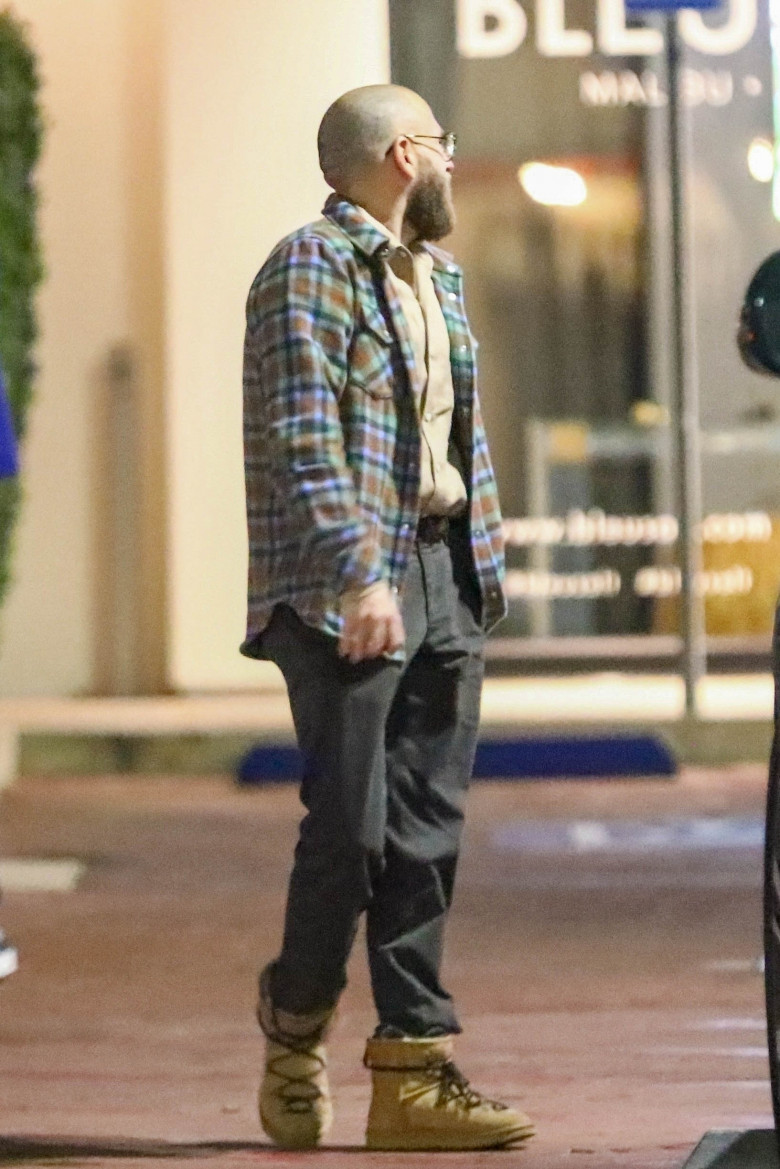 *EXCLUSIVE* Jonah Hill spotted in Malibu with a shaved head after dinner at Lucky’s Restaurant!