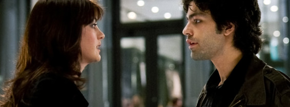 Adrian Grenier și Anne Hathaway