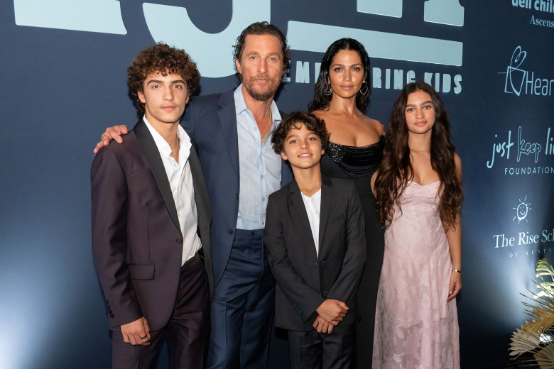 Matthew McConaughey si familia