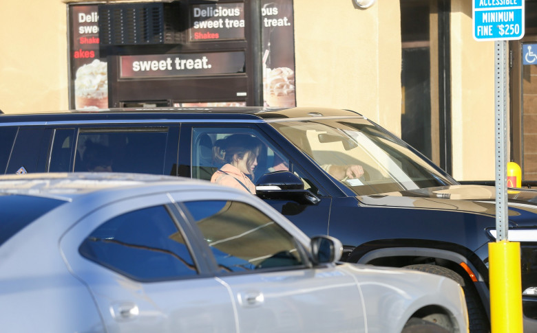 Jennifer Lopez And Ben Affleck Out In Los Angeles