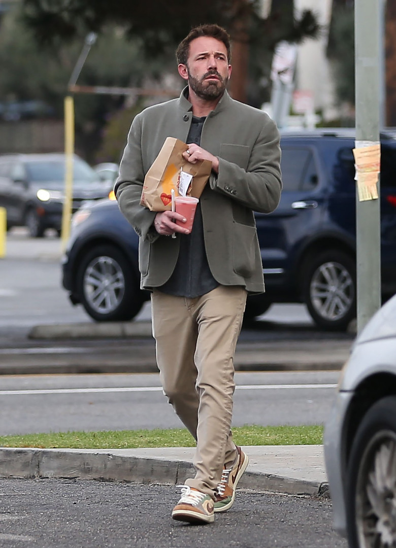 Ben Affleck and Jennifer Lopez stop at McDonalds in Santa Monica, California, USA - 16 Nov 2023