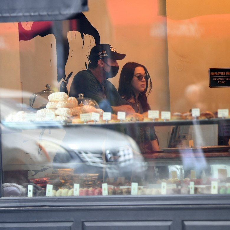 Hugh Jackman and daughter Ava get Pastries at Aux Merveilleux de Fred in NYC