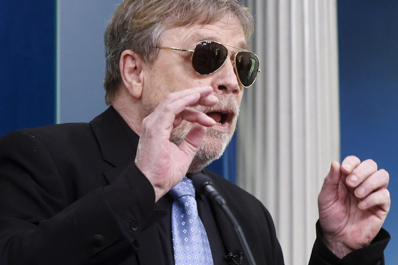 Mark Hamill joins White House Press Secretary Jean-Pierre for the daily press briefing in Washington