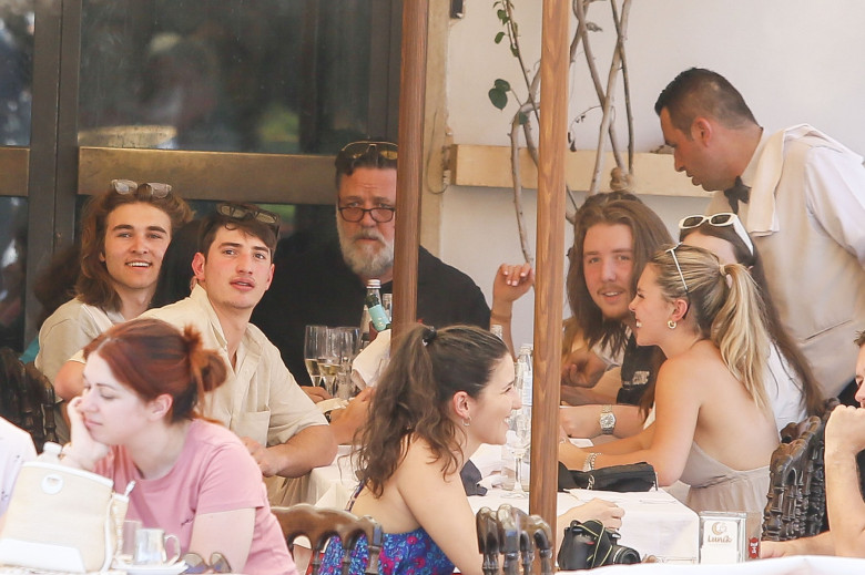 Russell Crowe familie