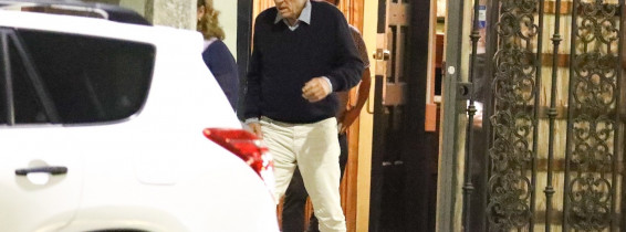 *EXCLUSIVE* Tommy Lee Jones and Family Spotted Exiting Matsuhisa Restaurant After Family Dinner