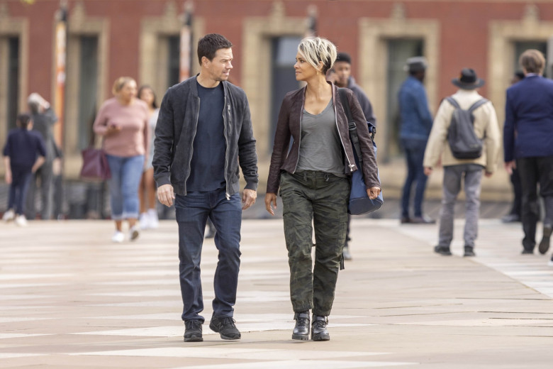 Halle Berry sports choppy blonde undercut while filming with Mark Wahlberg in Hyde Park, London