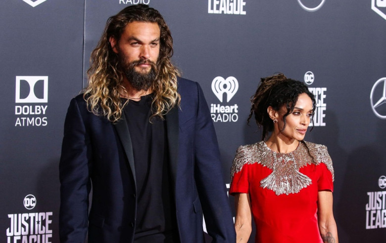 Hollywood, United States. 12th Jan, 2022. (FILE) Jason Momoa and Lisa Bonet Announce Split After Nearly 5 Years of Marriage. HOLLYWOOD, LOS ANGELES, CALIFORNIA, USA - NOVEMBER 13: American actor Jason Momoa and wife/American actress Lisa Bonet arrive at t