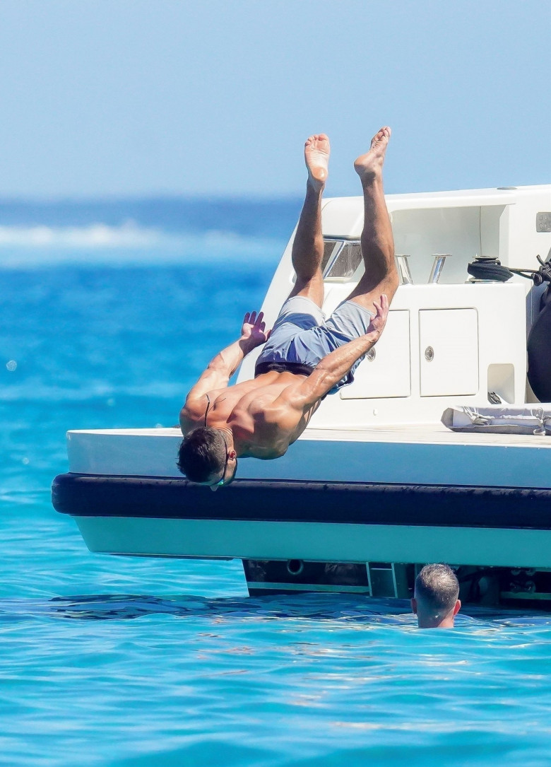 *PREMIUM-EXCLUSIVE* MUST CALL FOR PRICING BEFORE USAGE  -  The American Actor Zac Efron and the Scottish Actor and Film Producer Gerard Butler throughly enjoying their summer vacation on board their luxury boat during their sun soaked holiday in St-Tropez