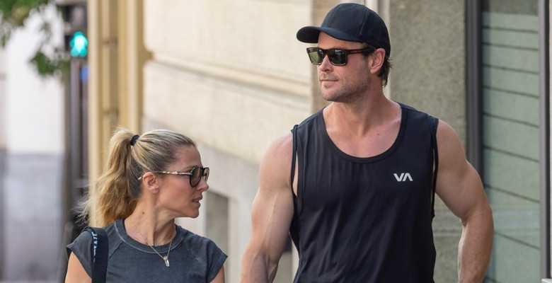 The Australian Actor Chris Hemsworth and his wife the Spanish Model and Actress Elsa Pataky take a romantic walk after a training session at the gym in Madrid, Spain.