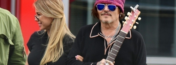 *PREMIUM-EXCLUSIVE* MUST CALL FOR PRICING BEFORE USAGE - First Pictures of a possible couple alert as the American Actor and Musician Johnny Depp is seen out in London with the Russian beautician named Yulia.*PICTURES TAKEN ON 11/07/2024*
