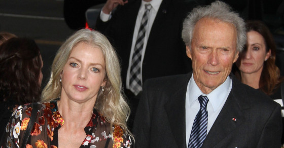 Iubita lui Clint Eastwood a murit la 61 de ani. Cu 33 de ani mai tânără decât starul, Christina lucra în hotelul lui când l-a cunoscut