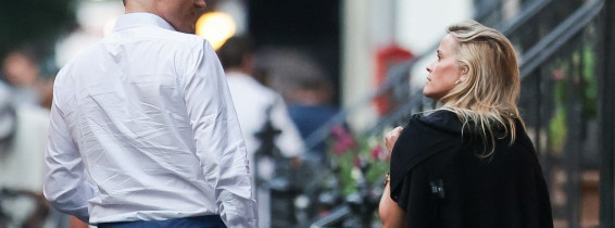 PREMIUM EXCLUSIVE: Reese Witherspoon is Spotted on a Date With Private Equity Financier Oliver Haarmann in New York City.