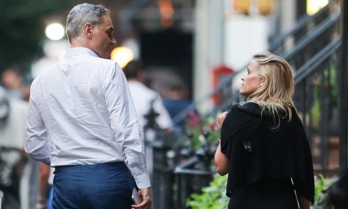 PREMIUM EXCLUSIVE: Reese Witherspoon is Spotted on a Date With Private Equity Financier Oliver Haarmann in New York City.