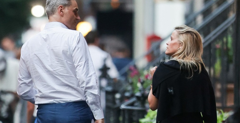 PREMIUM EXCLUSIVE: Reese Witherspoon is Spotted on a Date With Private Equity Financier Oliver Haarmann in New York City.