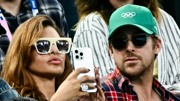 Ryan Gosling și Eva Mendes, apariție rară împreună după mai bine de 10 ani. Surpriza pregătită de actor pentru ziua ei