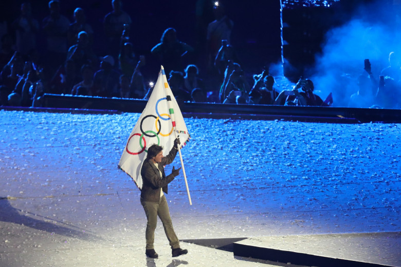 Tom Cruise, cascadorie uluitoare la ceremonia de închidere a Jocurilor Olimpice de la Paris 2024/ Profimedia