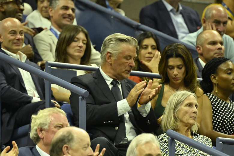 Alec Baldwin și soția sa, tensionați la un meci de tenis/ Profimedia