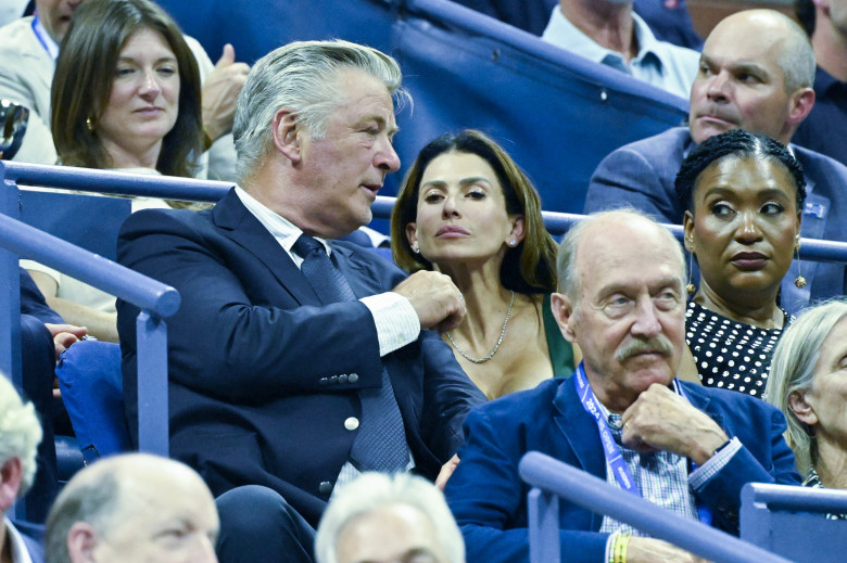 Alec Baldwin și soția sa, tensionați la un meci de tenis/ Profimedia