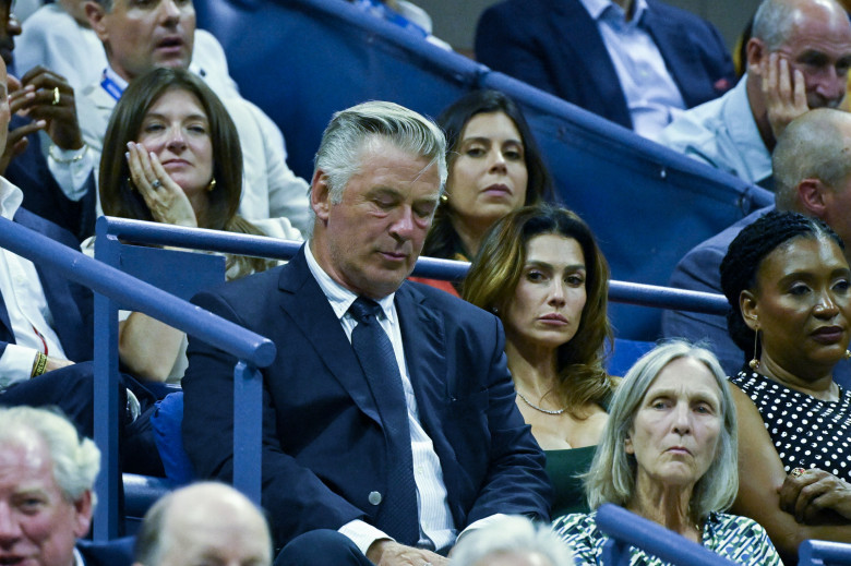 Alec Baldwin și soția sa, tensionați la un meci de tenis/ Profimedia