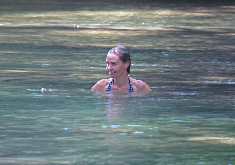 *PREMIUM-EXCLUSIVE* Sam and Lara Worthington enjoy a picturesque family vacation in Costa Rica!