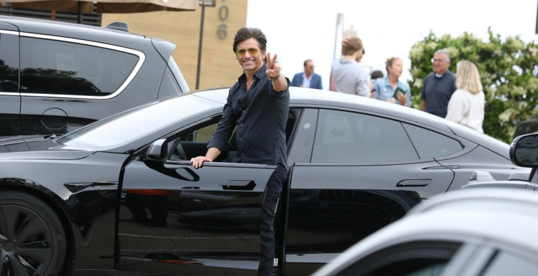 *EXCLUSIVE* John Stamos Exits Solo Sunday Lunch at Nobu in High Spirits!