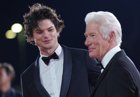 Richard Gere și fiul său, Homer, la Festivalul de Film de la Veneția/ Profimedia