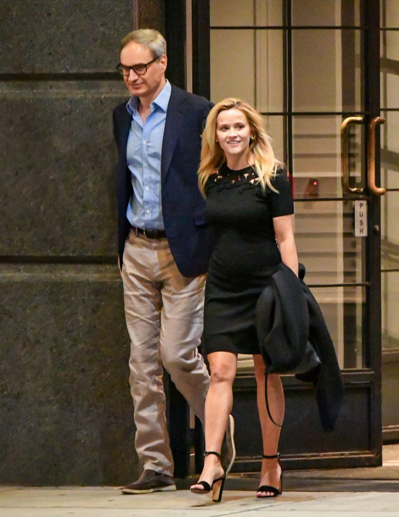 PREMIUM EXCLUSIVE: Reese Witherspoon is Spotted on a Date with Oliver Haarmann in New York City