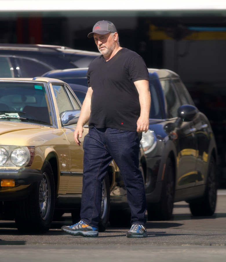 *EXCLUSIVE* Matt Le Who? Matt LeBlanc looks unrecognizable at a car showroom!