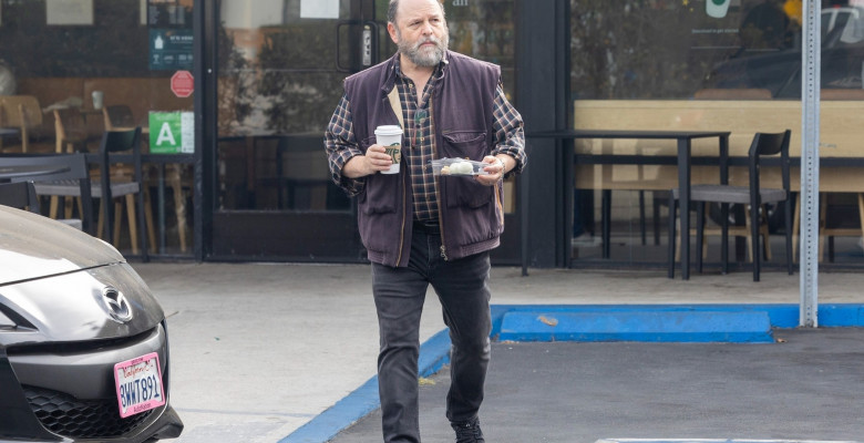 *EXCLUSIVE* “I Don’t Run the Franchise!” Constanza AKA Jason Alexander Says He’s Not to Blame for the Lack of a Seinfeld Reunion as He  Celebrates His 65th Birthday in LA