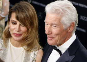Richard Gere mit Ehefrau Alejandra Gere bei der Premiere des Dokumentarfilms Wisdom of Happiness / Die Weisheit des Glüc