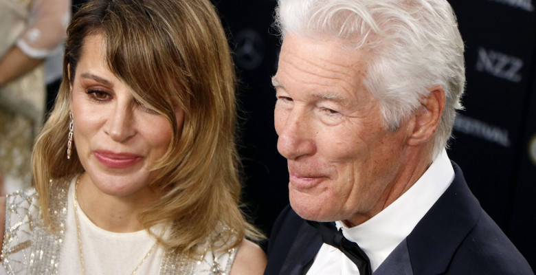 Richard Gere mit Ehefrau Alejandra Gere bei der Premiere des Dokumentarfilms Wisdom of Happiness / Die Weisheit des Glüc