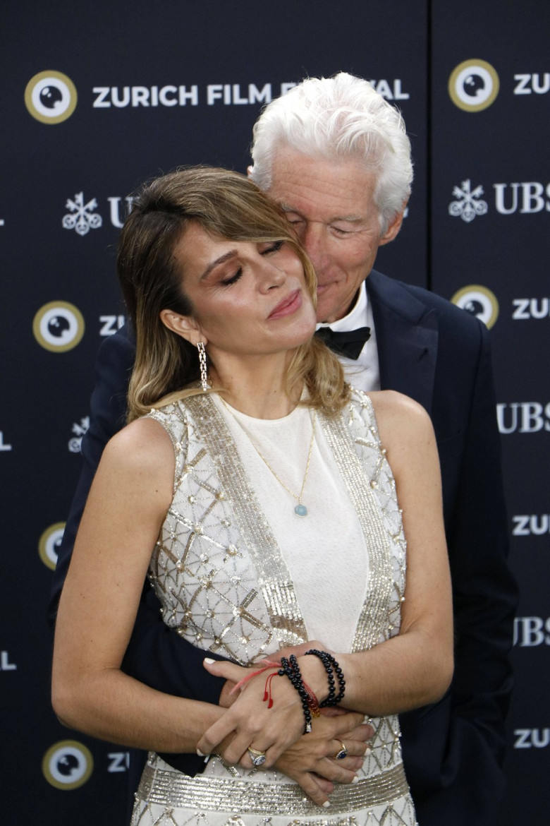 Richard Gere und seine Ehefrau Alejandra Gere bei der Premiere vom Dokumentarfilm Wisdom of Happiness - A heart-to-heart