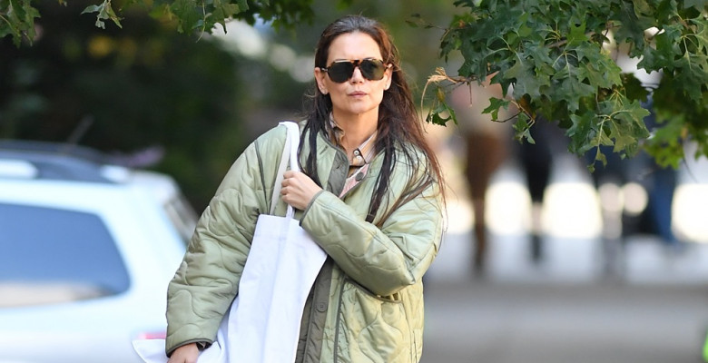 Katie Holmes is Pictured on a Stroll in New York City