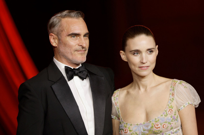 joaquin phoenix si rooney mara (6)