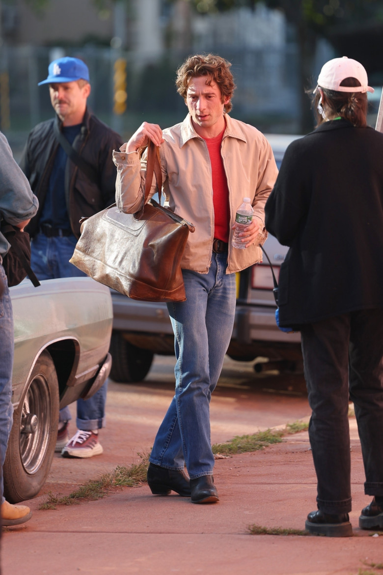 *EXCLUSIVE* Jeremy Allen White is the 'Boss' in the first look at Bruce Springsteen's biopic ‘Deliver Me From Nowhere’