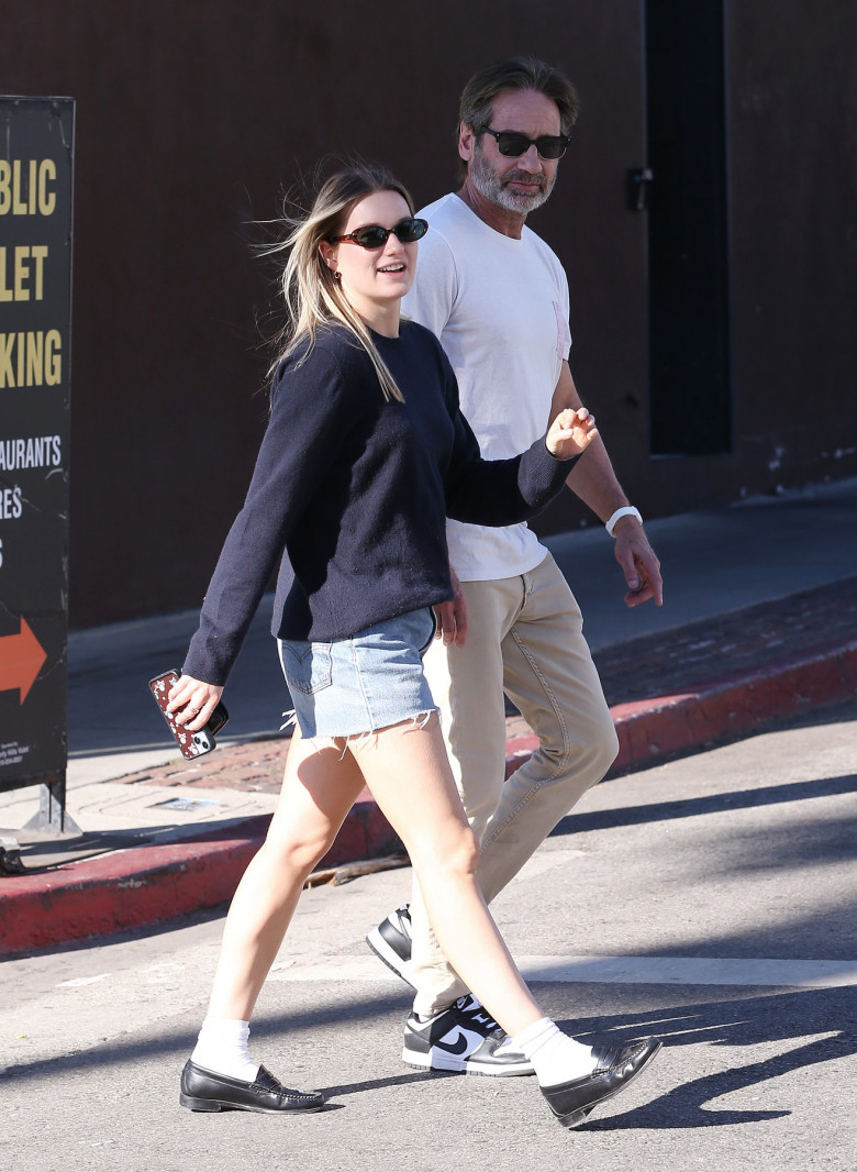 David Duchovny and Monique Pendleberry walking on Santa Monica